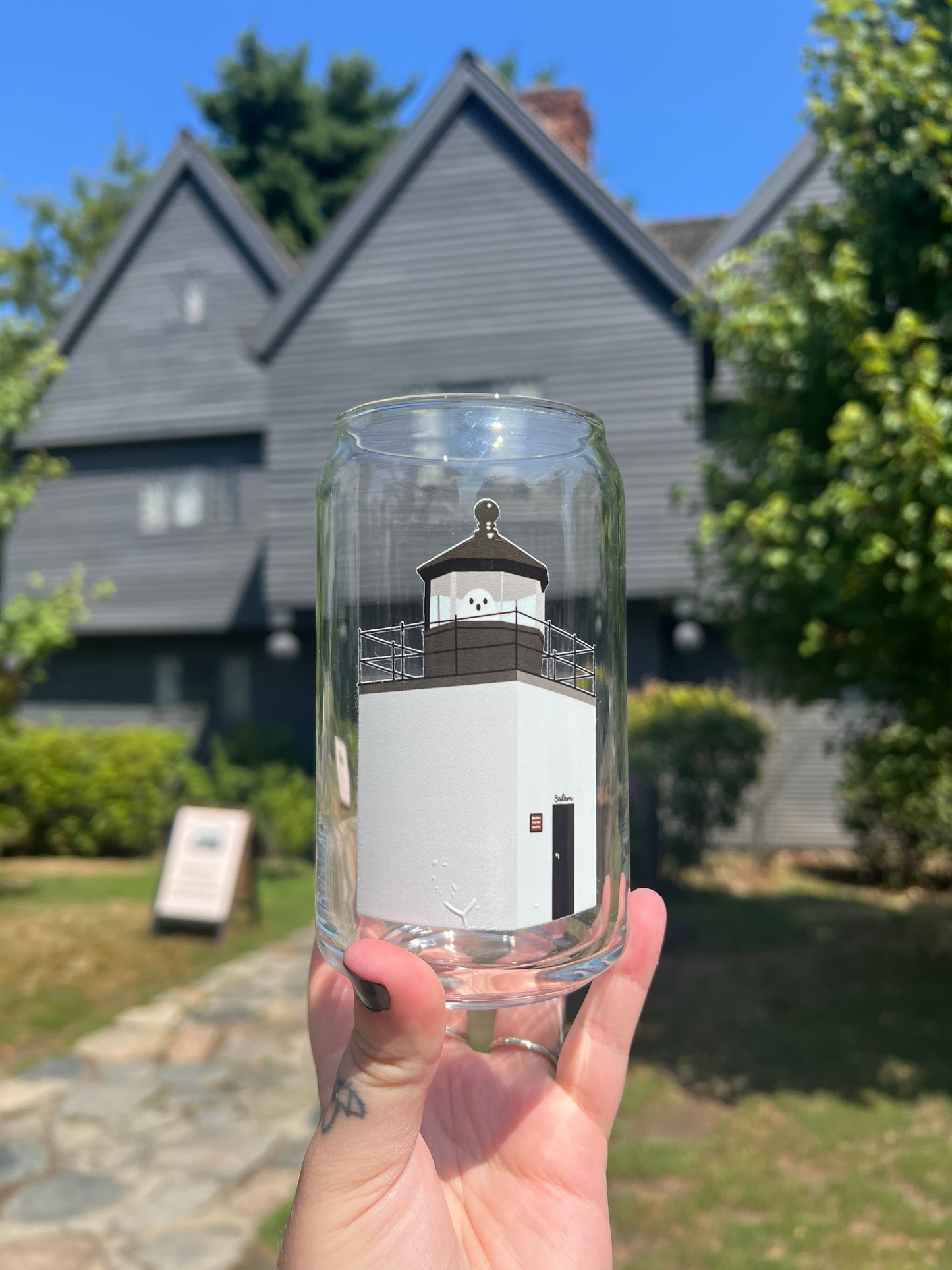 Derby Lighthouse Glass Can