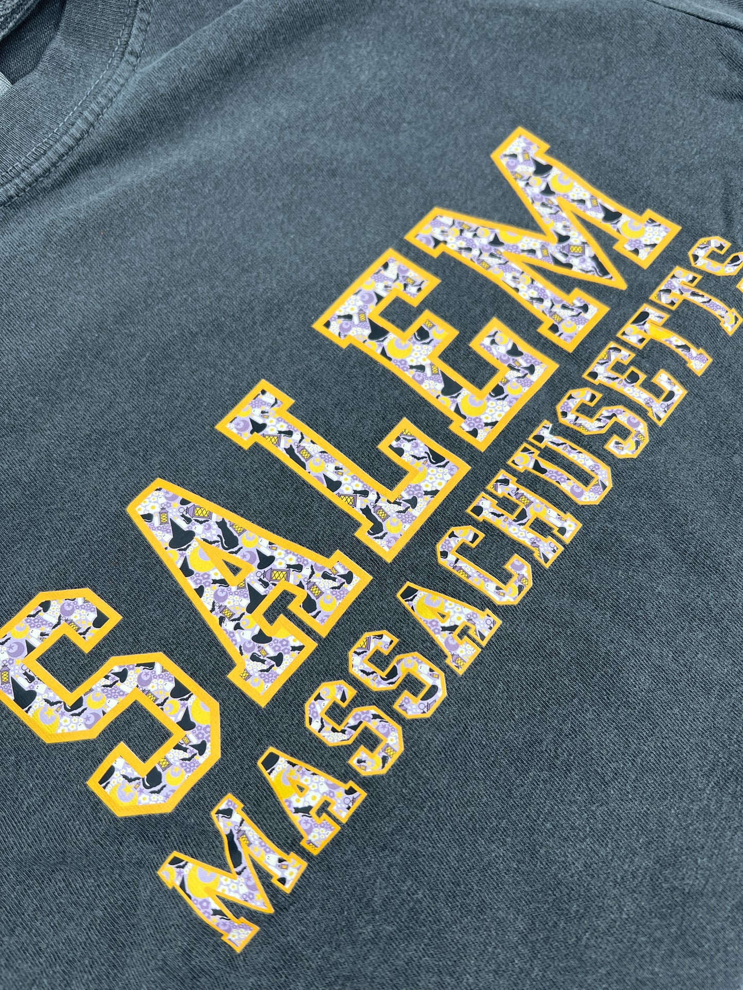 Salem Doodle Tee (Pepper)