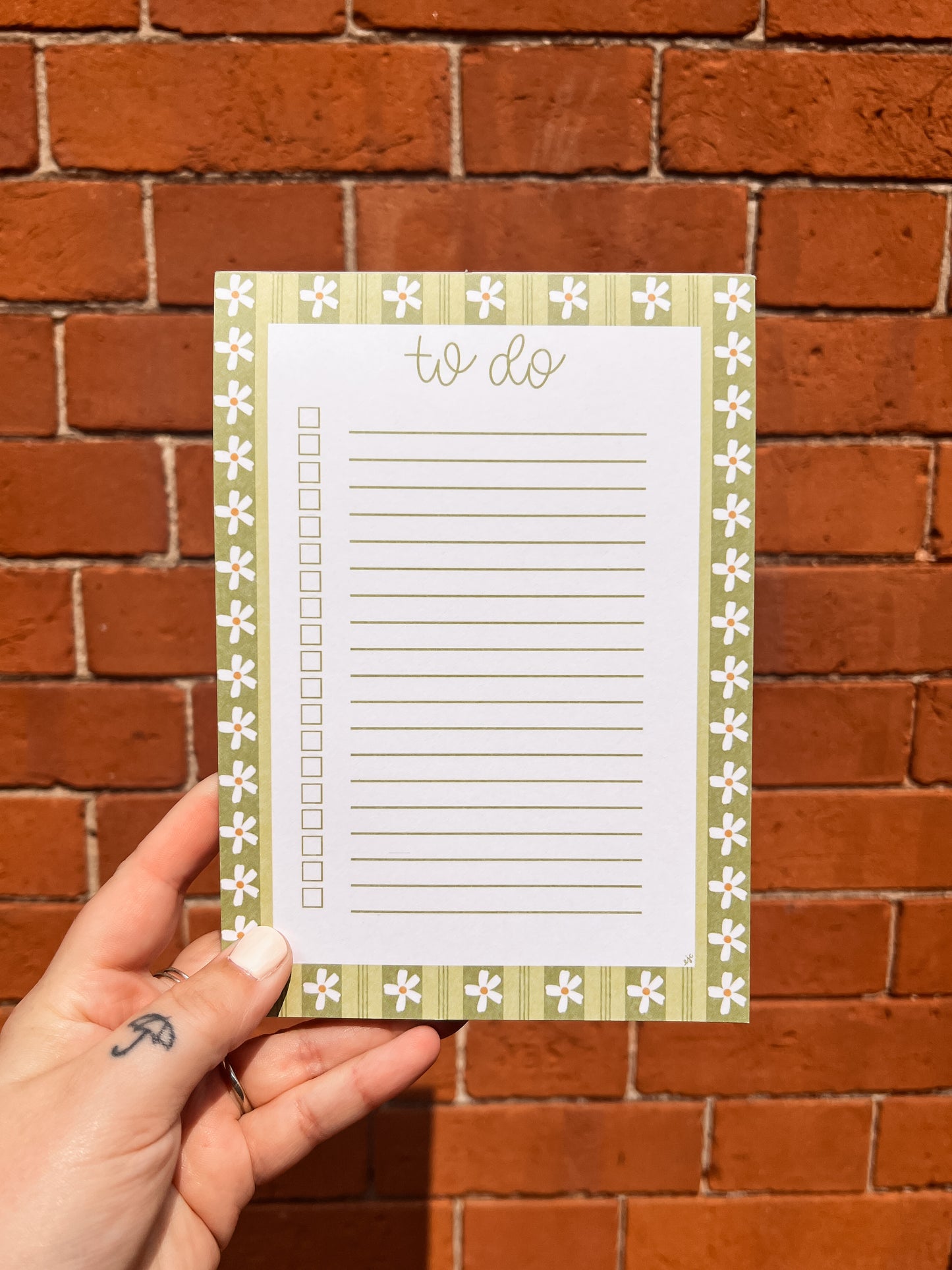 Green Daisy To-Do Checklist Notepad