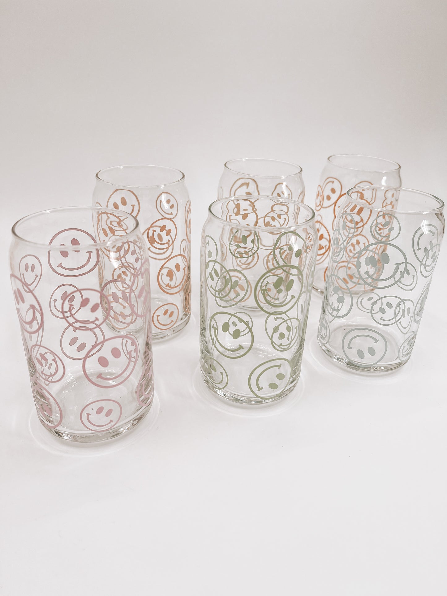 Happy Face Outline Glass Can