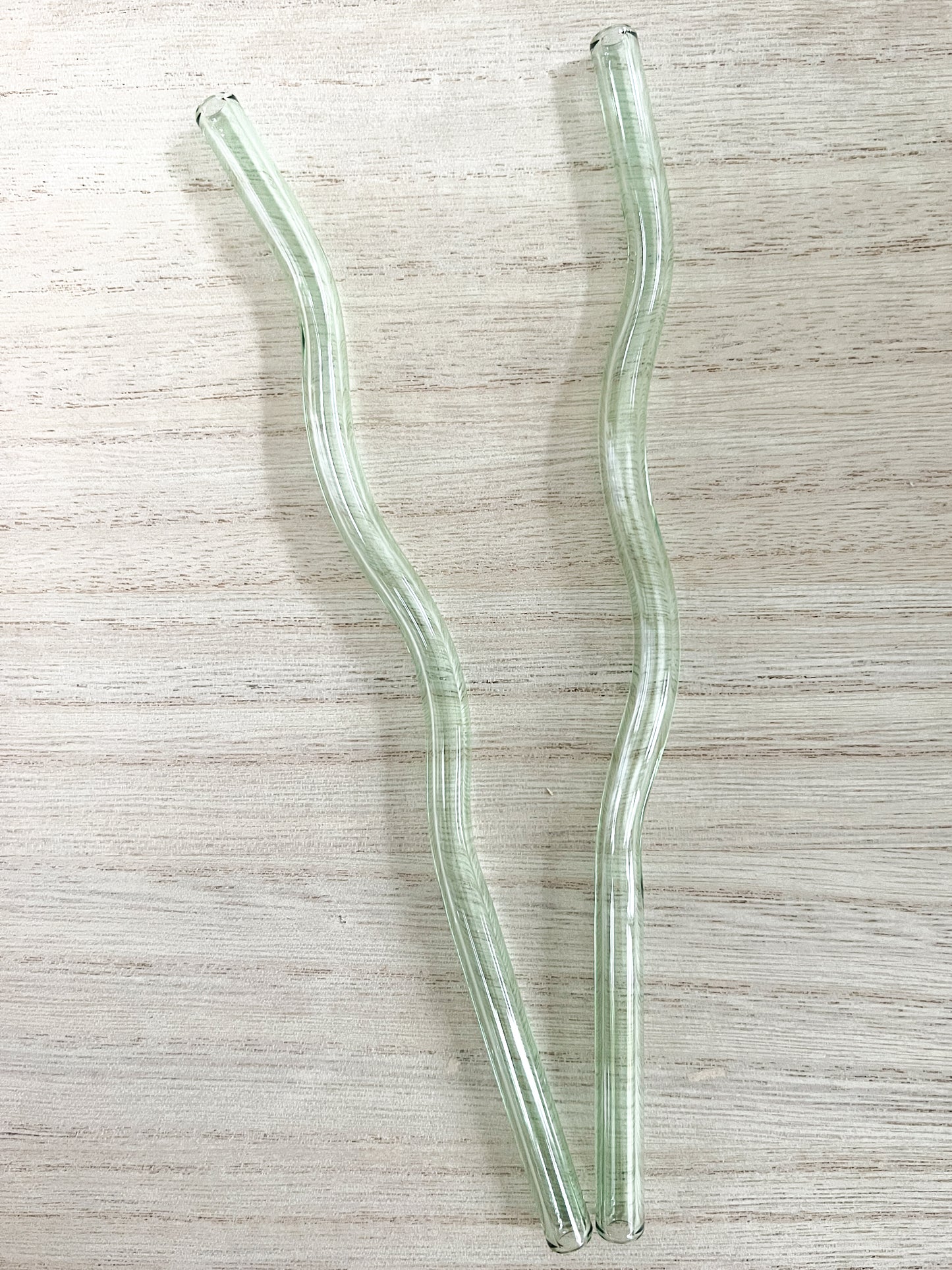 Green Wavy Reusable Glass Drinking Straw