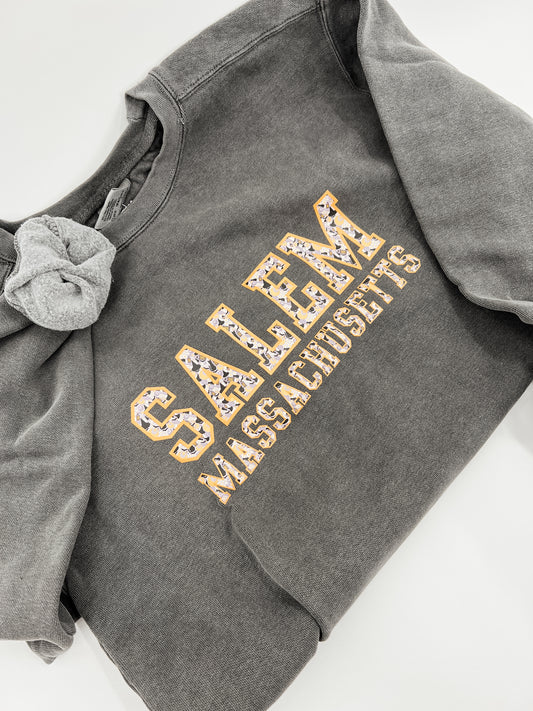 Salem Doodle Crewneck (Pepper)