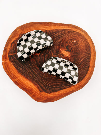 Checkered Rounded Claw Clip