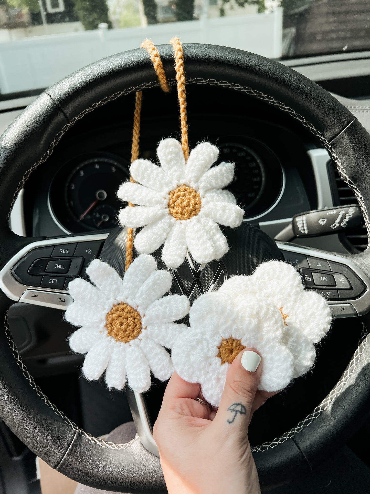 White Daisy Car Coasters